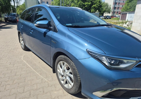 Toyota Auris cena 52000 przebieg: 255359, rok produkcji 2015 z Uniejów małe 79